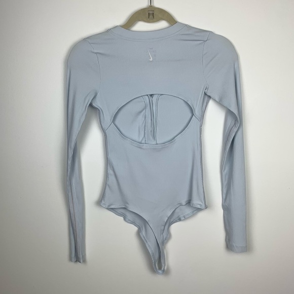 Nike Yoga Luxe Infinalon Dri-Fit Henley Bodysuit - Picture 3 of 15